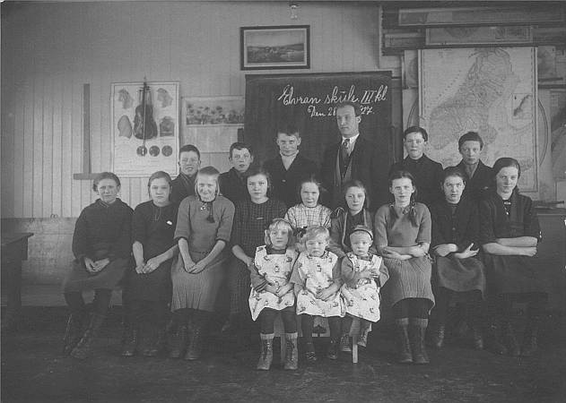Tredje klasse ved Elvran gamle skole 1927