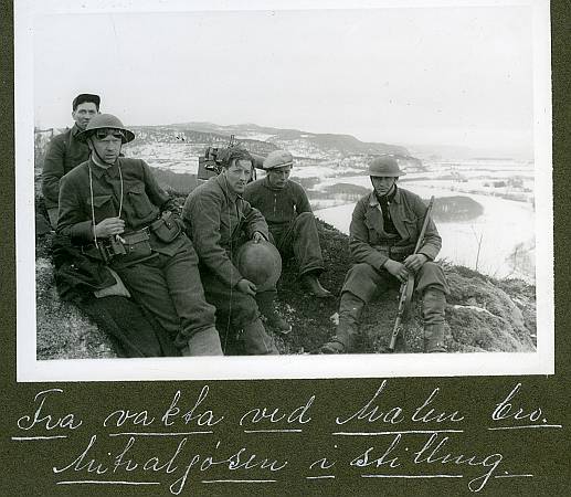 Mitraljøsestilling ovenfor Mælen bru, april 1940