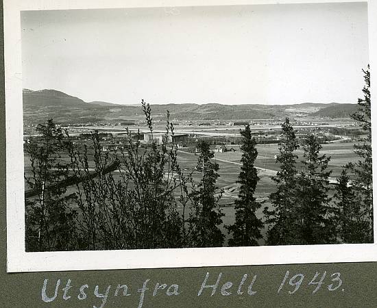 Værnes flyplass sett fra Gevingåsen 1943